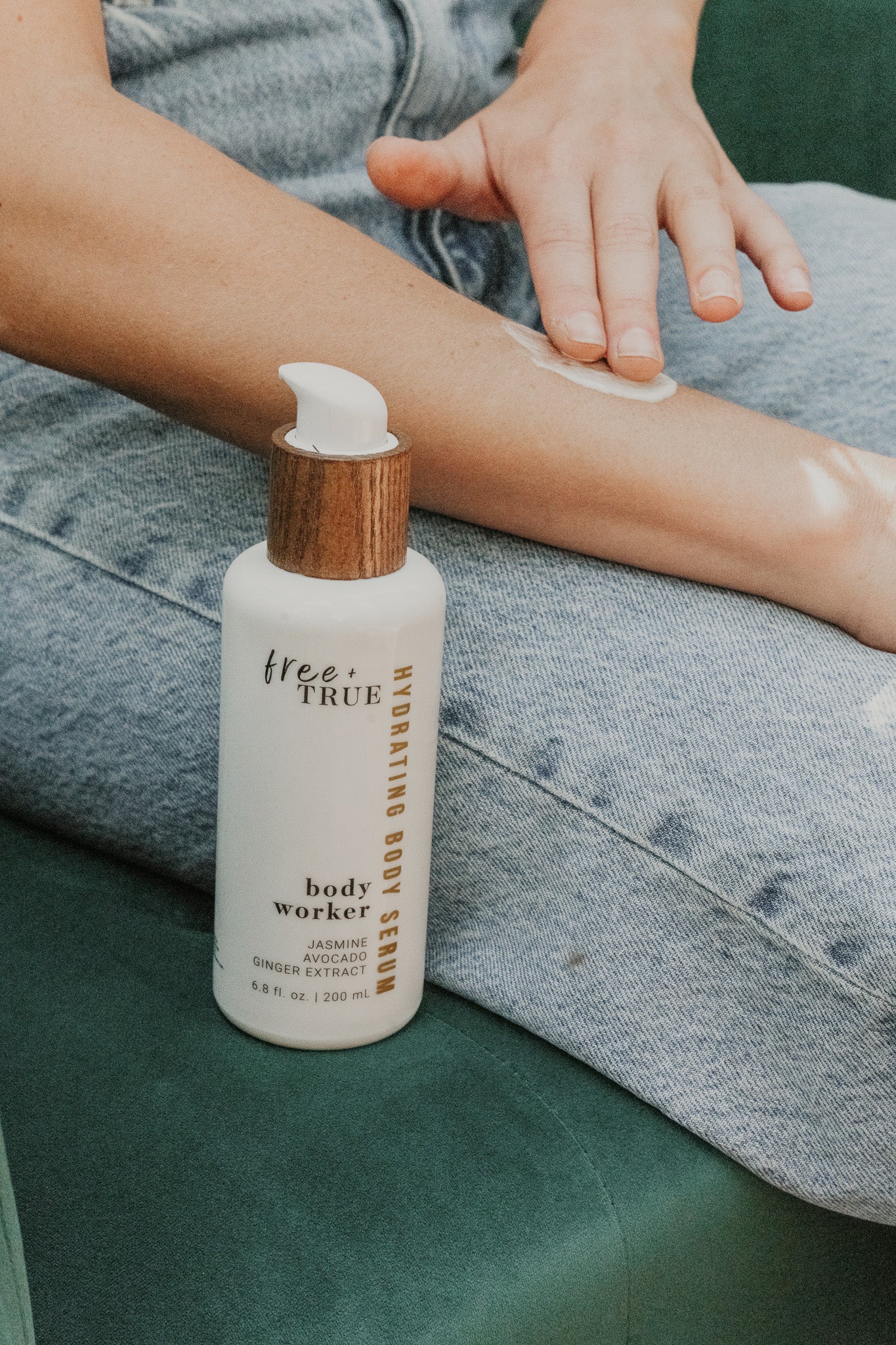 (¡NUEVO!) Body Worker - Suero corporal hidratante (6.8 fl oz)