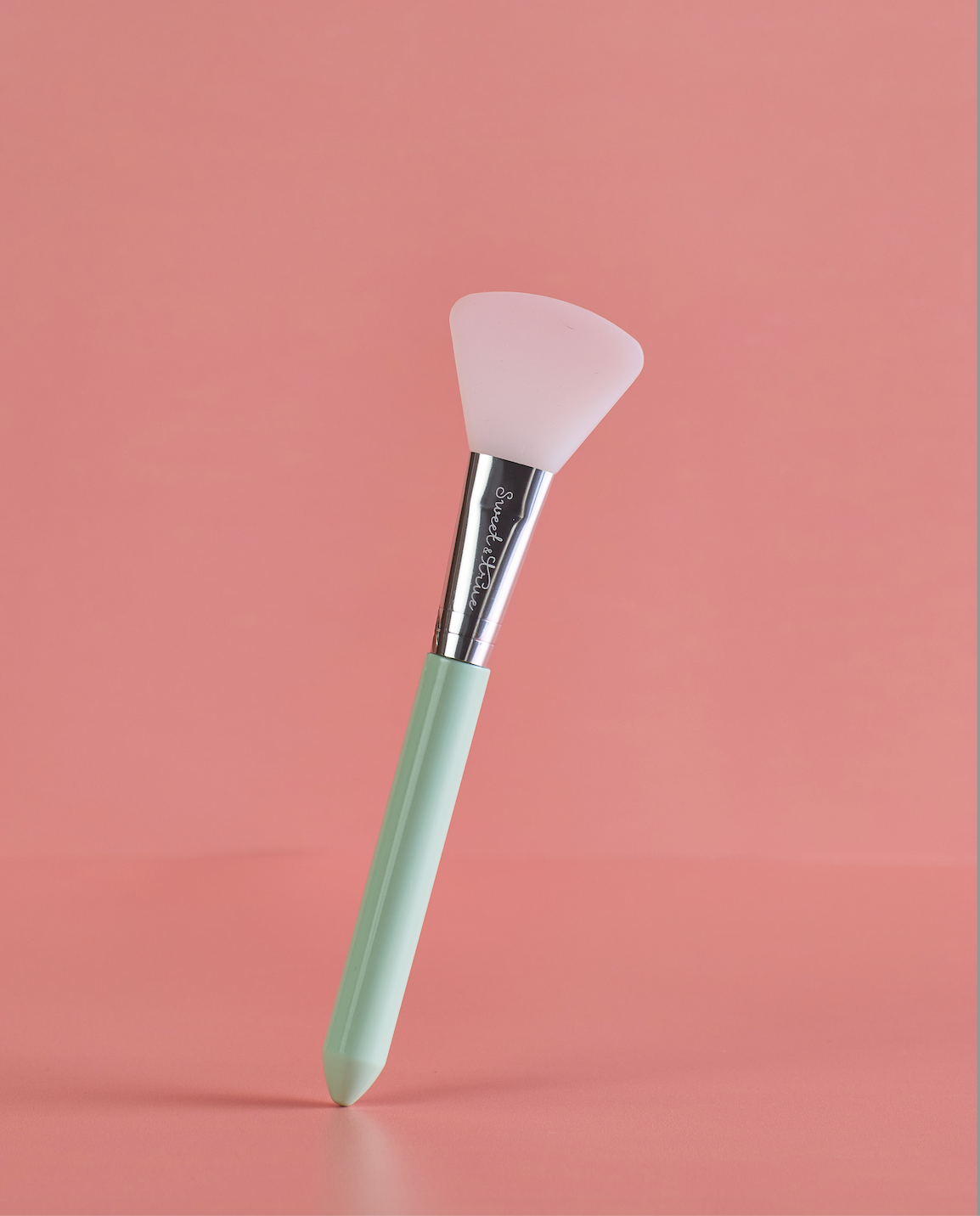 Snatched Silicone Mask Brush